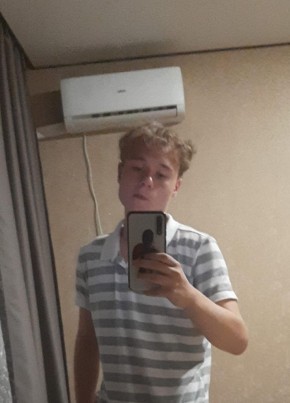 Artem из Ставрополи 19 лет