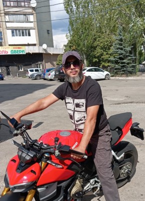 Муслим из Новочеркасска 44 года