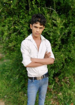 Raj, 18, India, Gwalior