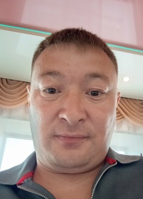 Лёва из Екатеринбурга 37 лет