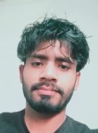 Robin khan, 18, Riyadh
