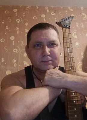 Владимир из Гатчины 49 лет