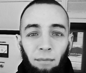 Dmitriy Bazarov, 34, Vienna