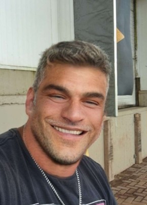 Leonardo Guimarã из Região de Campinas (São Paulo) 46 лет