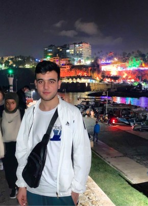 Азик, 23, Türkiye Cumhuriyeti, Şişli