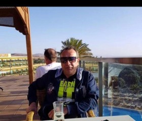 Artusch Ehrlich, 55, Stuttgart