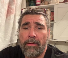 Daniel, 49, Omaha