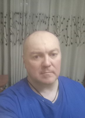 Денис из Воскресенска 49 лет