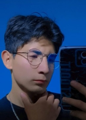 Adán из Gustavo A. Madero (Distrito Federal) 18 лет