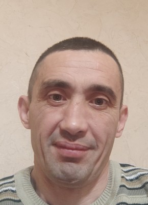 Aleksey, 45, Russia, Ola
