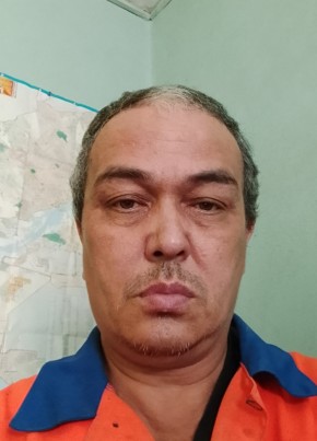 Аюбхон из Калининграда 54 года