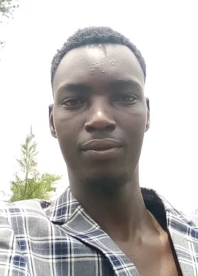 Vinny из Nairobi 26 лет