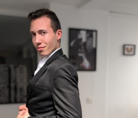 Robin, 23, Ales