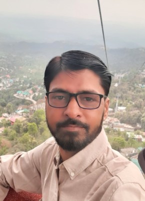 Pankaj Kapoor, 30, India, Jalandhar