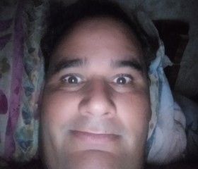 Raúl perdona, 22, Mercedes (Buenos Aires)