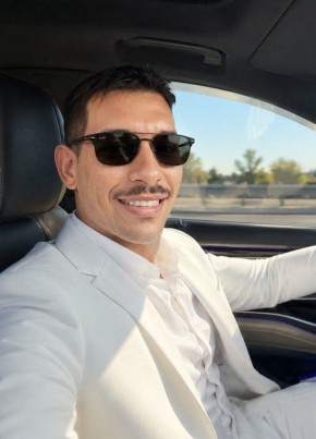 AKIN ALPER из Aydın 51 год