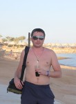 Макс, 33 года