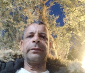Unknown, 47, Douz