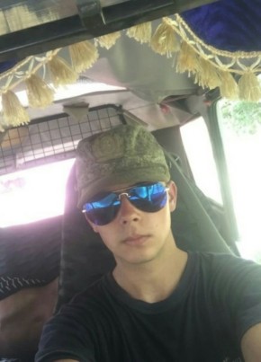 Дмитрий Тихий, 22, Россия, Богучар