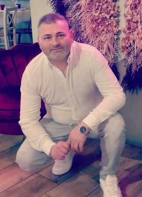 Nicolae из Focșani 42 года
