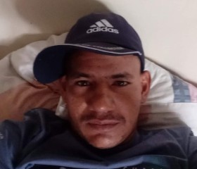 Alexander, 38, Fargo