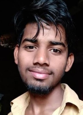 Karan, 22, India, Mumbai