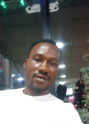 Nzuchi, 37, Nigeria, Abuja