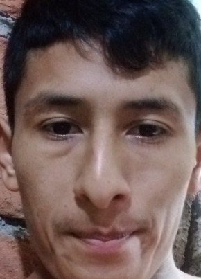 Daniel Gonzalez, 26, República del Ecuador, Piñas