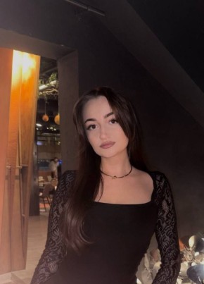 Карина из Софии 22 года