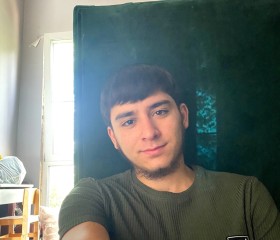 Mukhamad, 19, Tbilisi