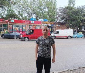 Vartan, 19, Tbilisi