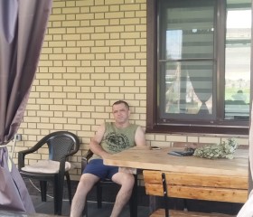 Yuriy, 35, Krasnogorsk