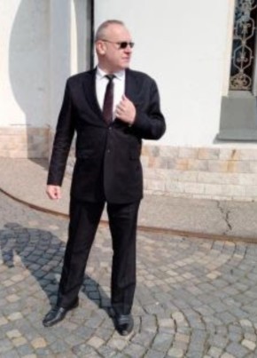 Андрей из Москвы 51 год