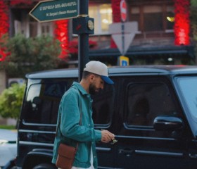 Unknown, 30, Yerevan