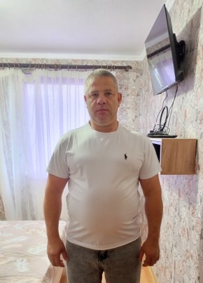 Денис из Гусева 41 год