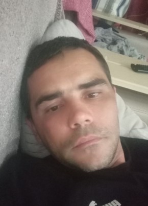 Михаил из Алматы 37 лет