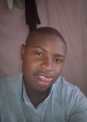 James Munyaka из Nairobi 26 лет