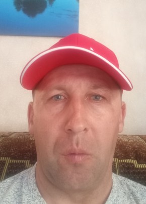 Павел из Калача 42 года