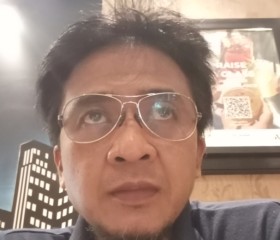 Yy arts, 34, Surakarta