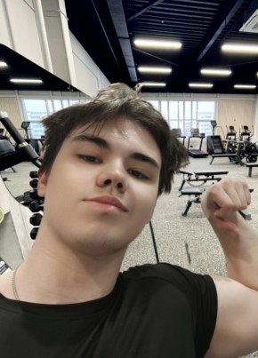Дмитрий из Ухты 18 лет