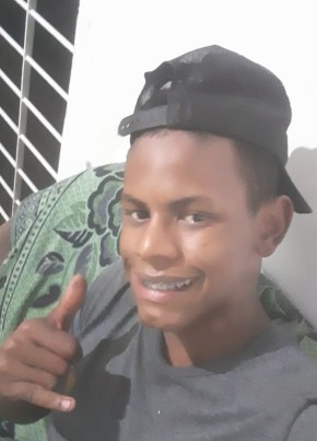 Renato, 19, República Federativa do Brasil, Recife