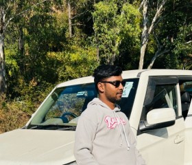 Om Narayan, 24, Moradabad