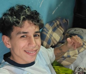 Mario, 20, Asuncion