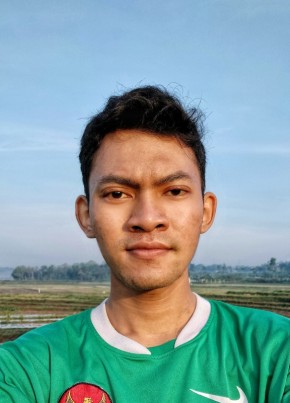 Pangestu, 27, Indonesia, Kota Semarang
