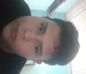 Alex, 21, Socorro