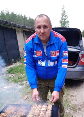 Иван, 48, Россия, Берёзовский