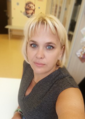 Ирина из Казани 42 года