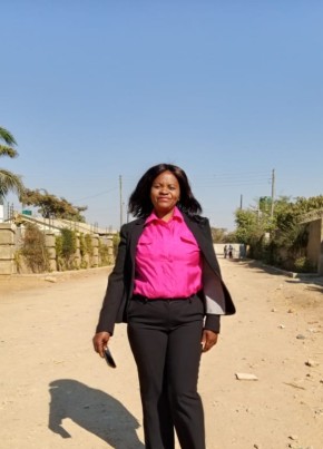 Justina из Lusaka 43 года