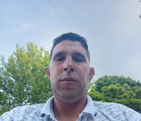 Mohamed, 35, Zaragoza