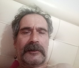 Tunç, 48, Trabzon